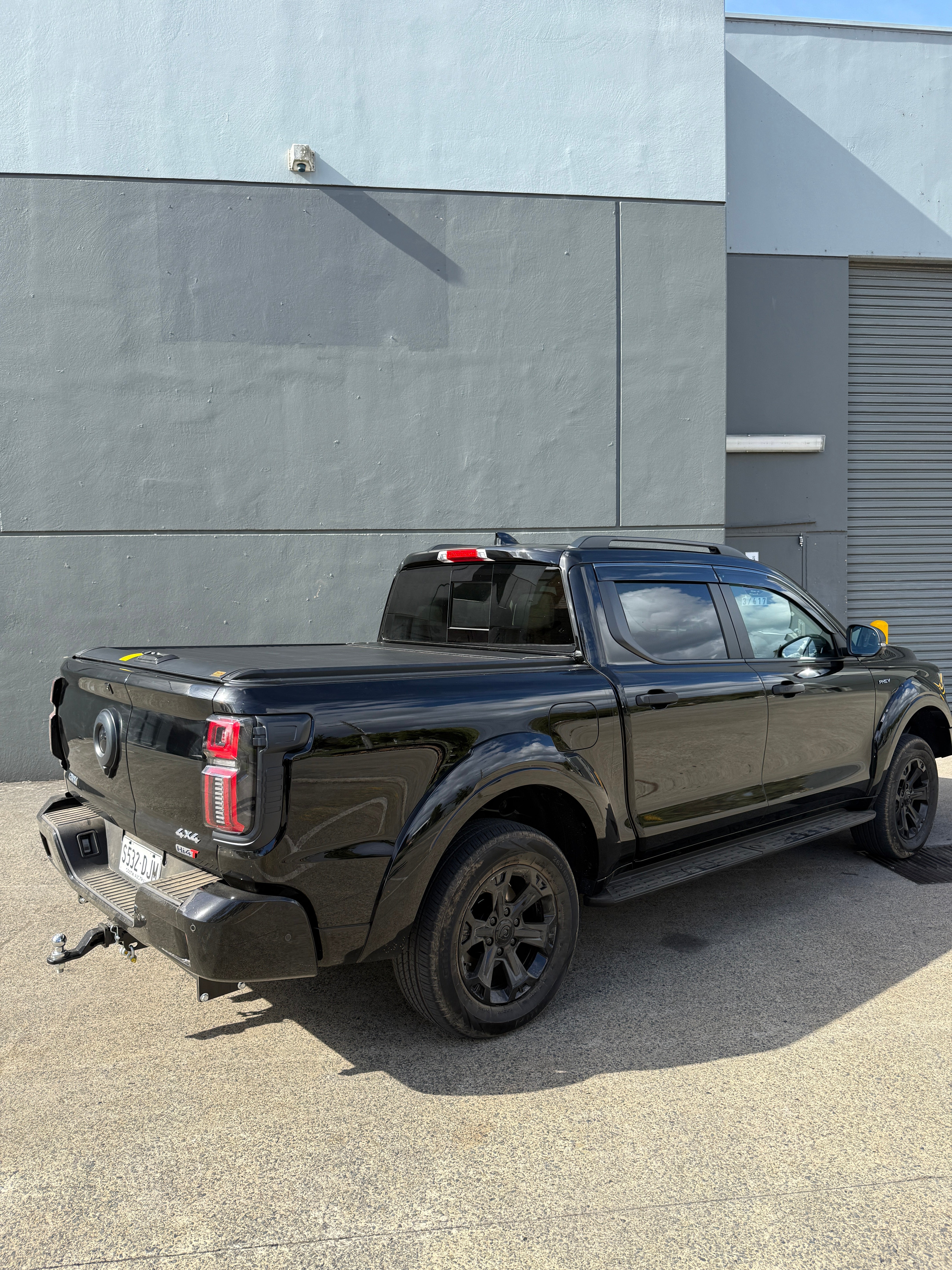 Retractable Tonneau Roll Cover for GWM Cannon Alpha Hybrid| Heavy-Duty Aluminium Roller Shutter