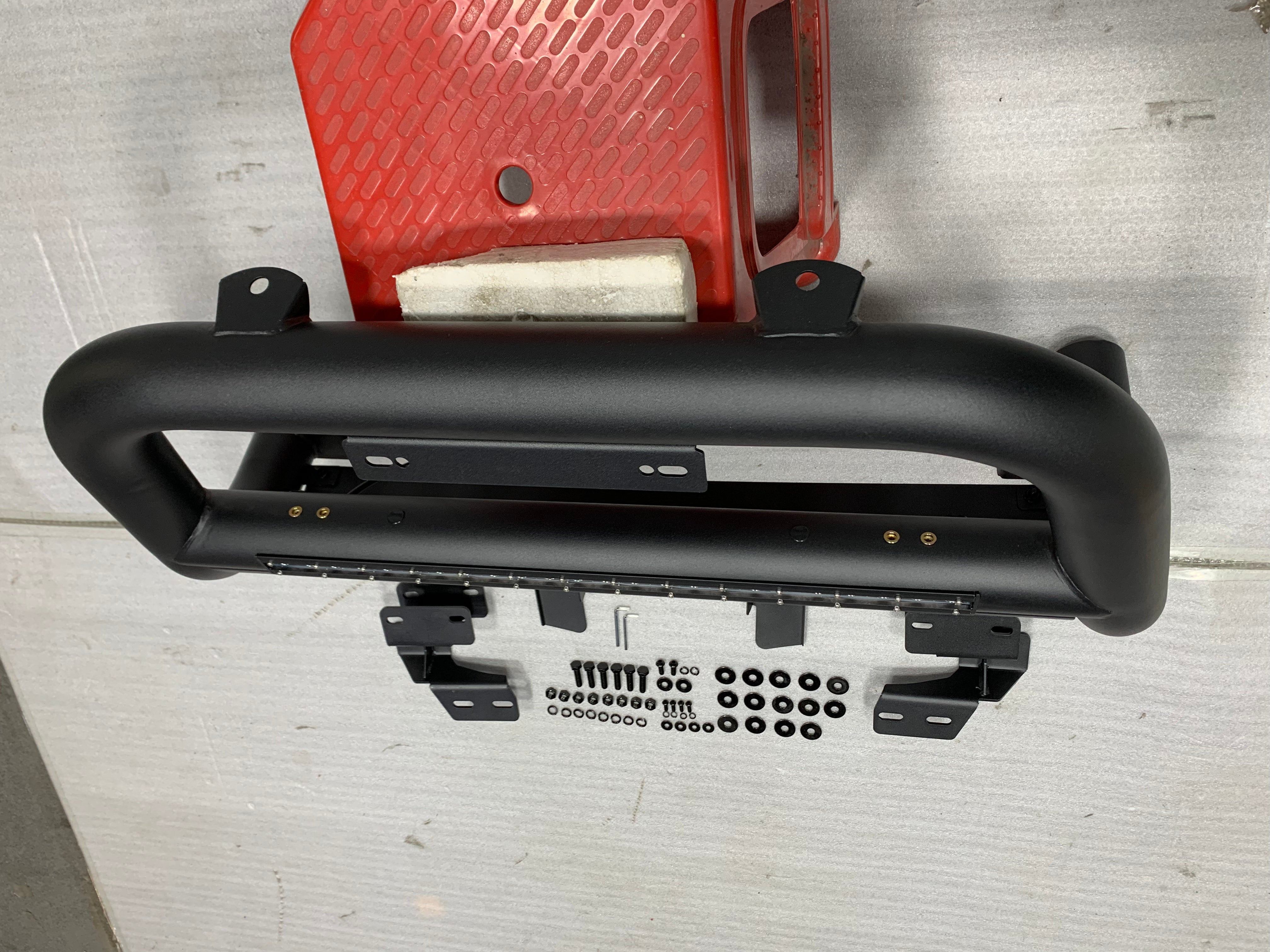 LUMABar Nudge Bar to Suit Toyota Hilux 2015+ | Matte Finish | Steel Construction