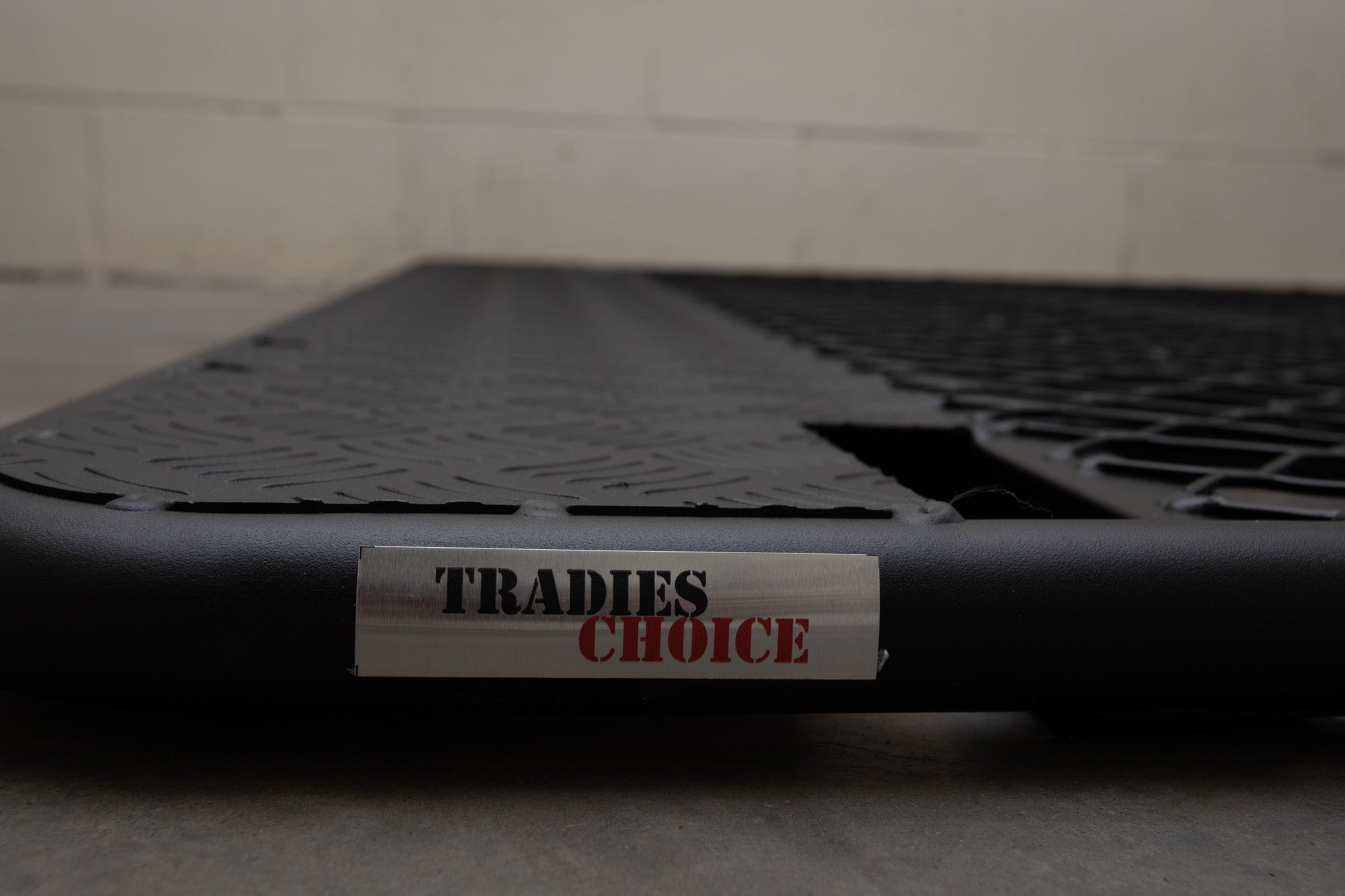 BRAND NEW Aluminium Full Length Flat Roof Rack For Landcruiser 200 Series With Brackets