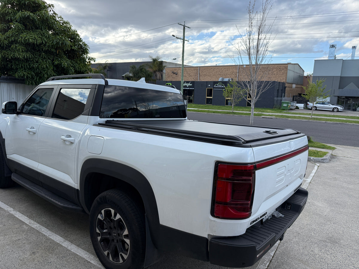 BYD Shark 6 2025 + Retractable Tonneau Roll Cover Manual Roller Shutter