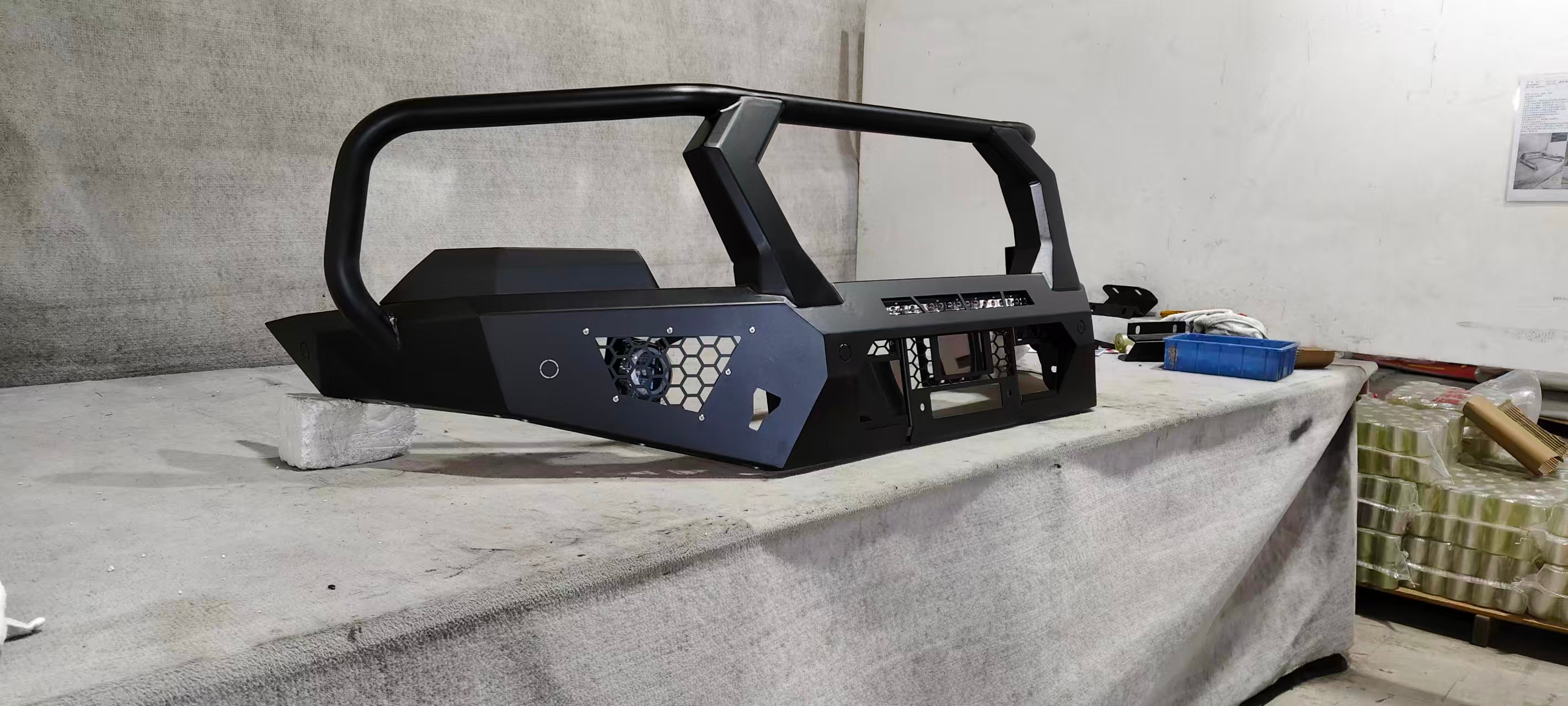 TRADIESCHOICE Bull Bar for Toyota Hilux 2012-2014  | Heavy Duty 4x4 Front Protection