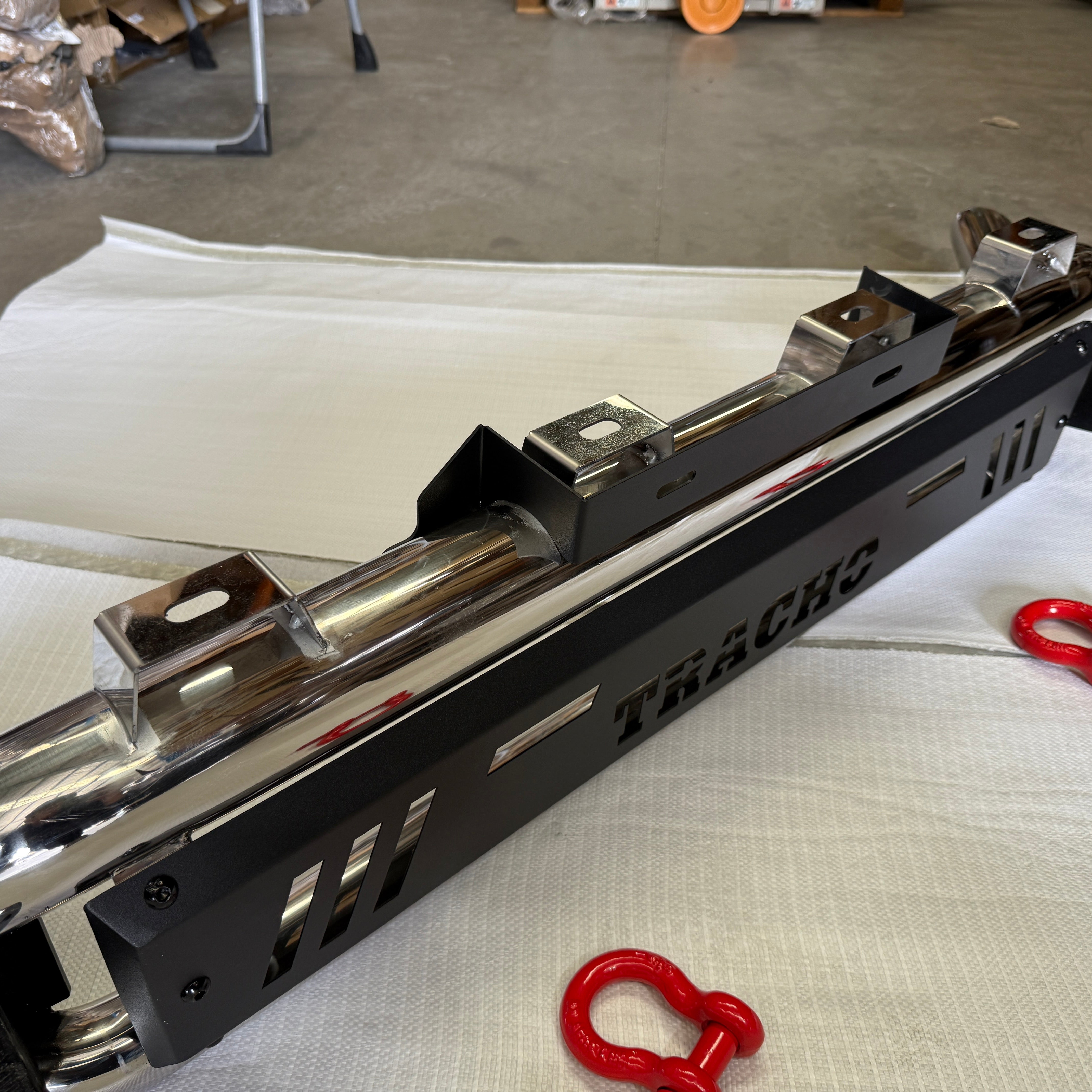 TRACHO Nudge Bar for Toyota Hilux 2015–Current | Heavy Duty 4x4 Front Protection