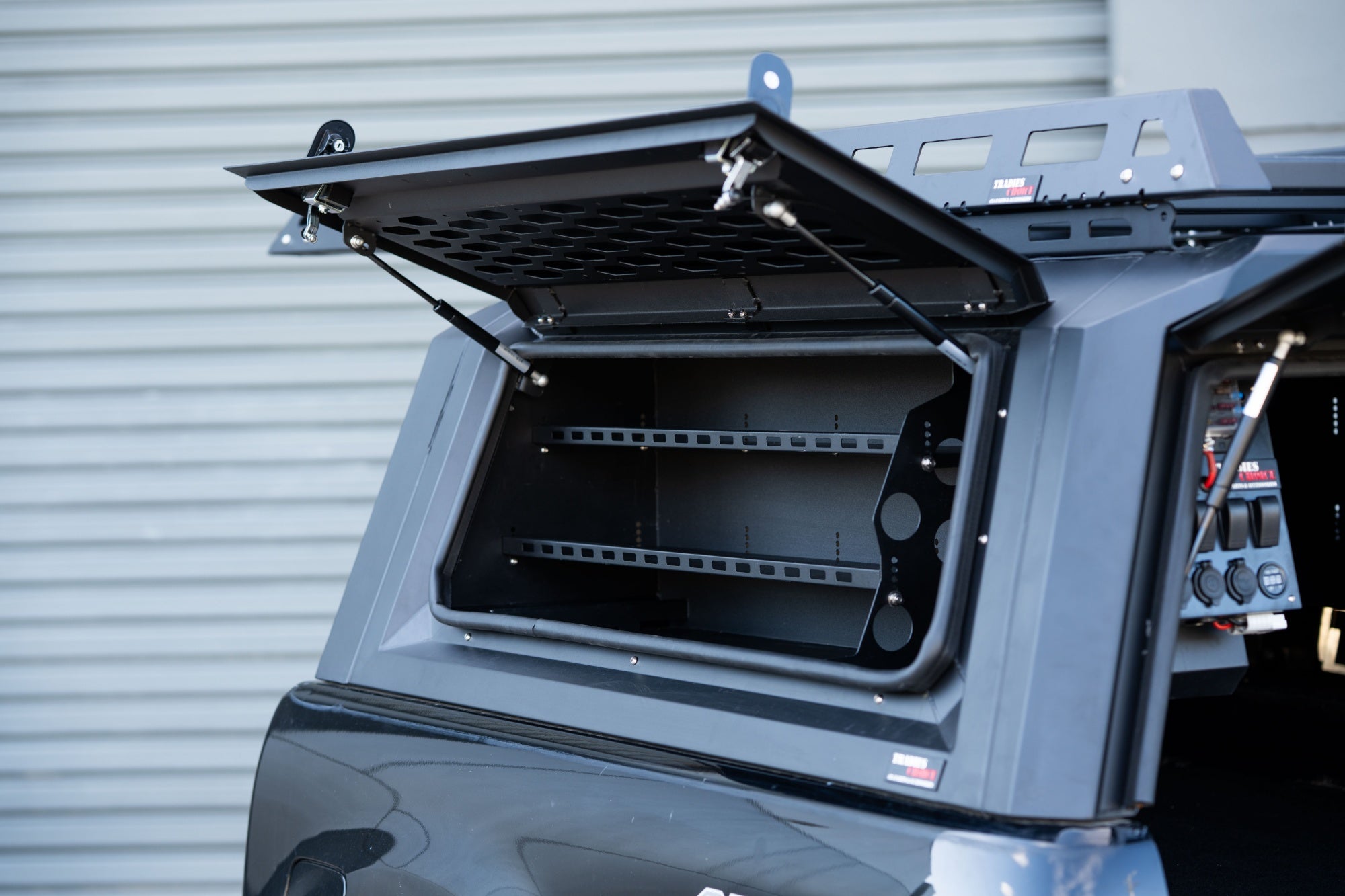 RAM 1500 6'4" Tub Canopy (2019+) – Premium Aluminium Canopy
