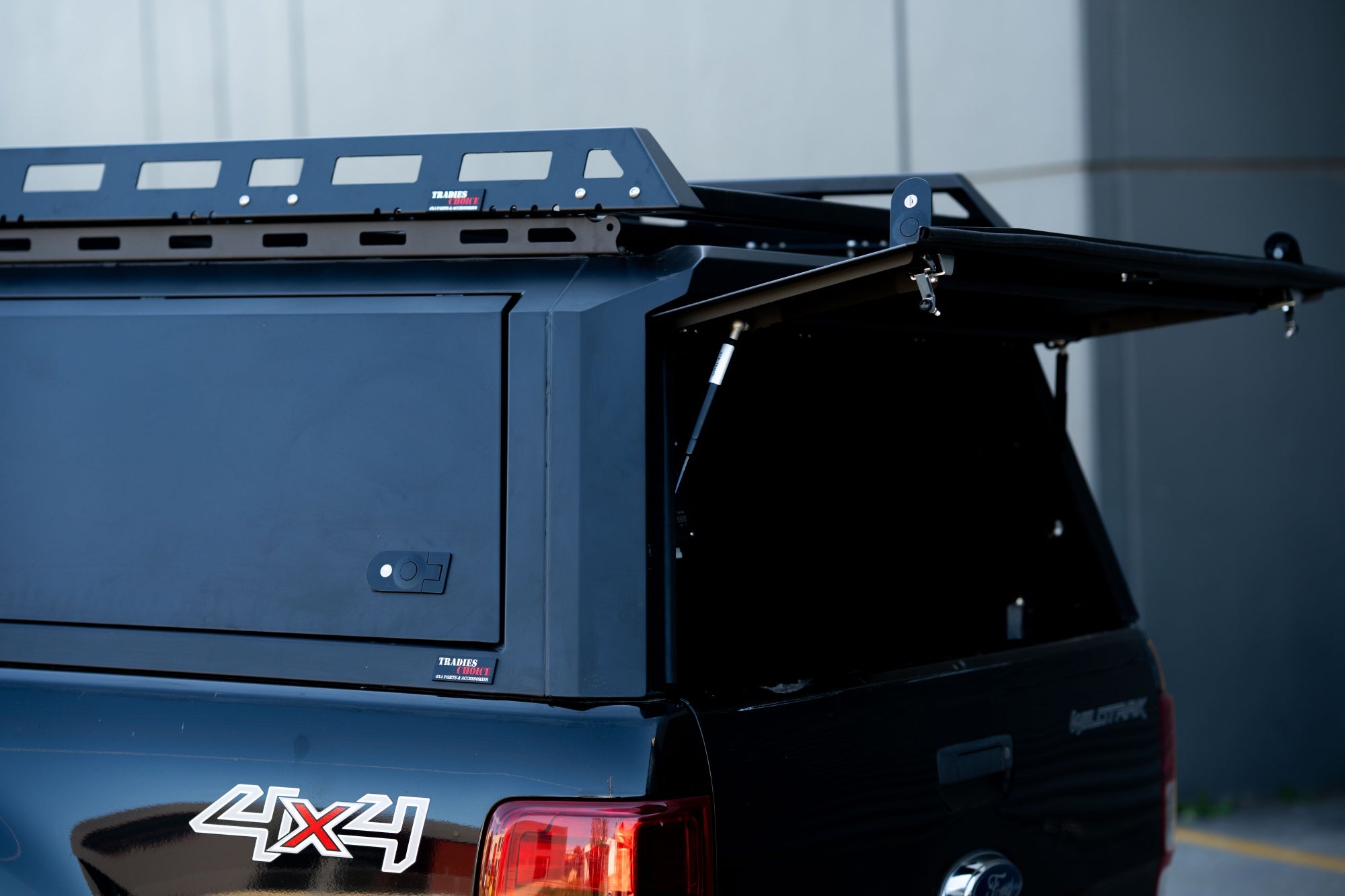 RAM 1500 6'4" Tub Canopy (2019+) – Premium Aluminium Canopy
