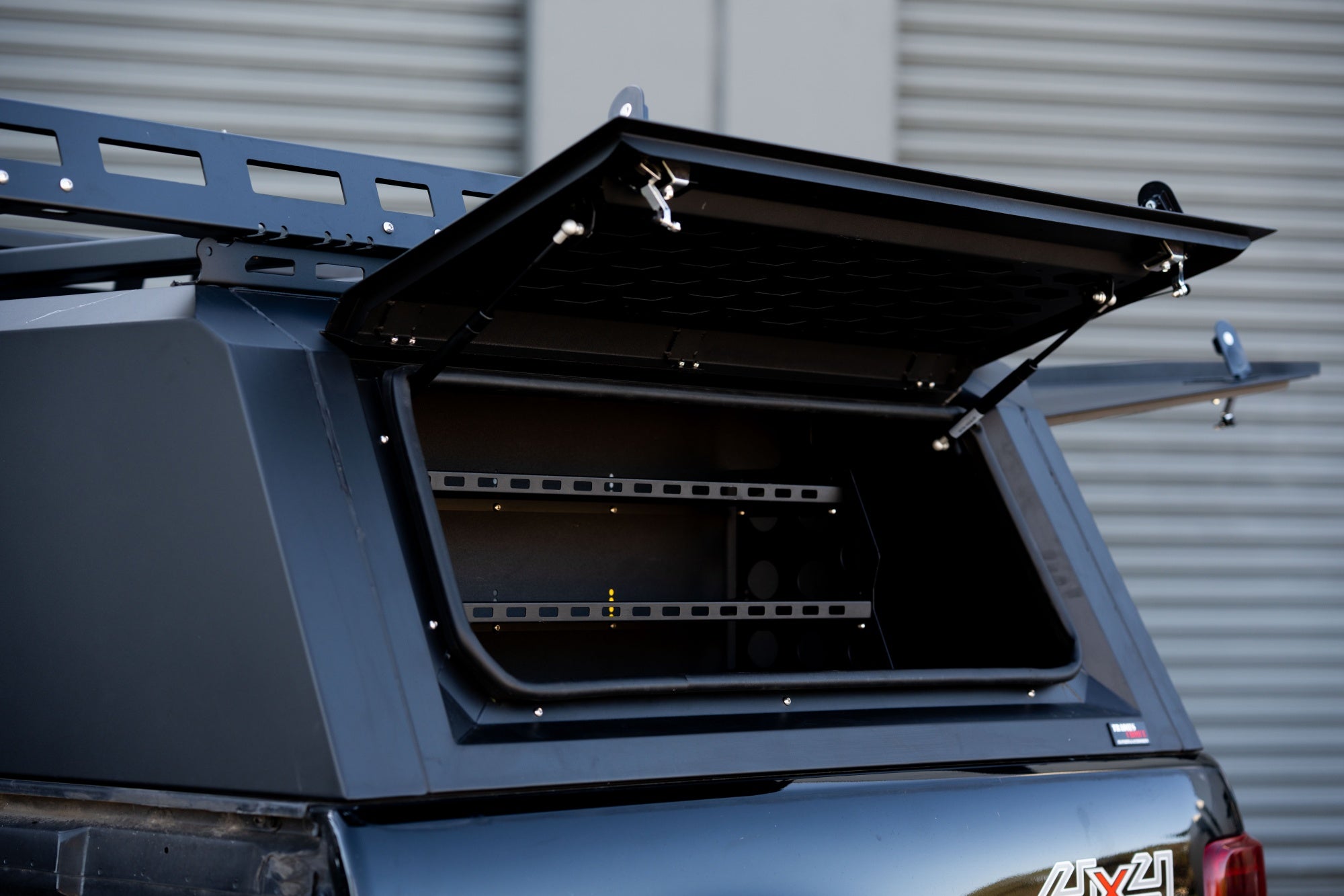 RAM 1500 6'4" Tub Canopy (2019+) – Premium Aluminium Canopy