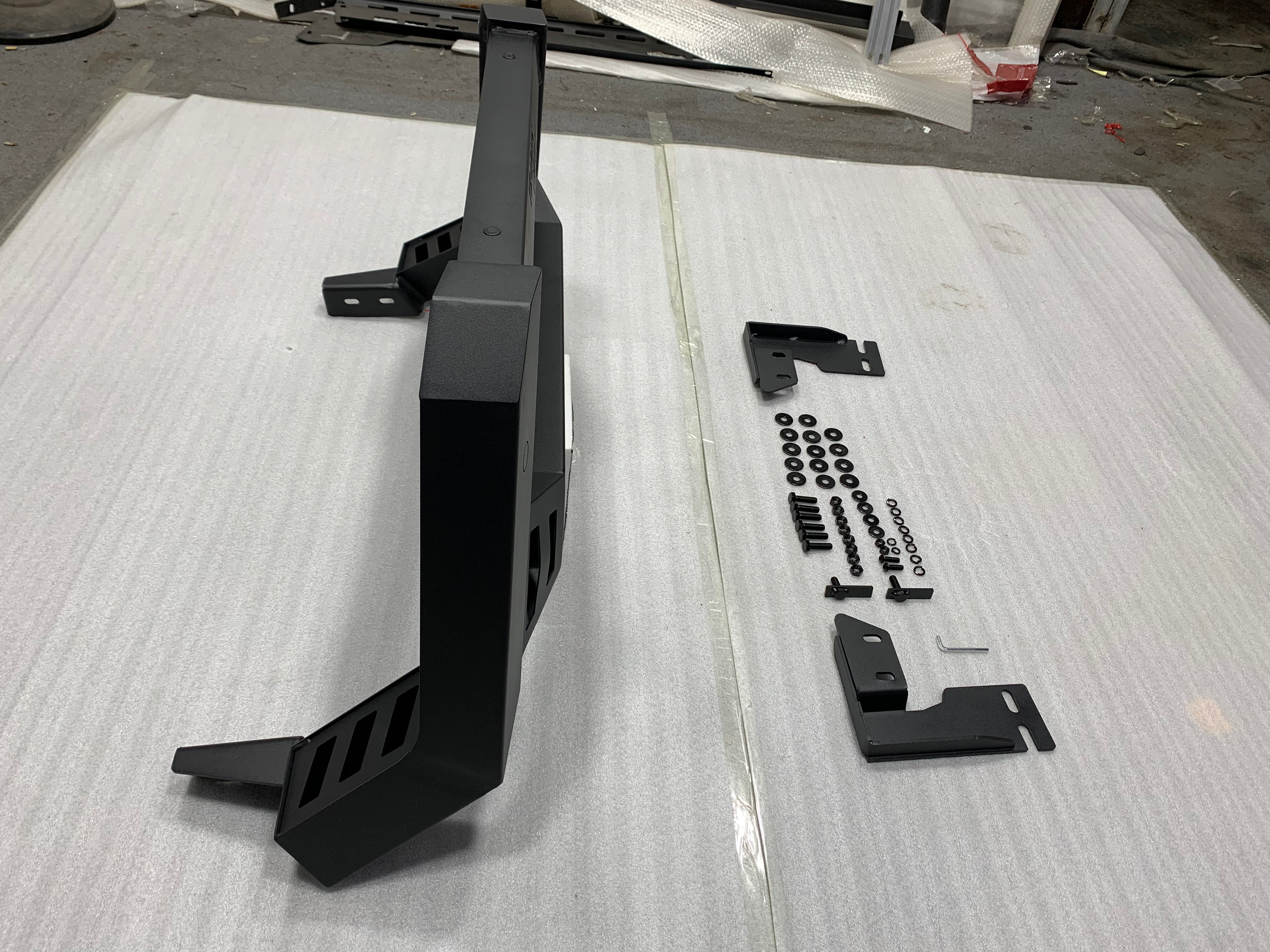 COMMANDBar  Nudge Bar to Suit Mitsubishi Triton MQ 2015+ | Matte Finish | Steel Construction