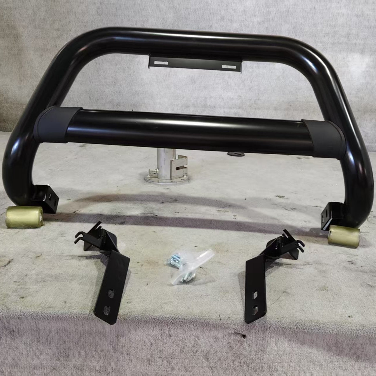 Black Nudge Bar to Suit Toyota Hilux 2005 - 2014 | Matte Finish | Steel Construction
