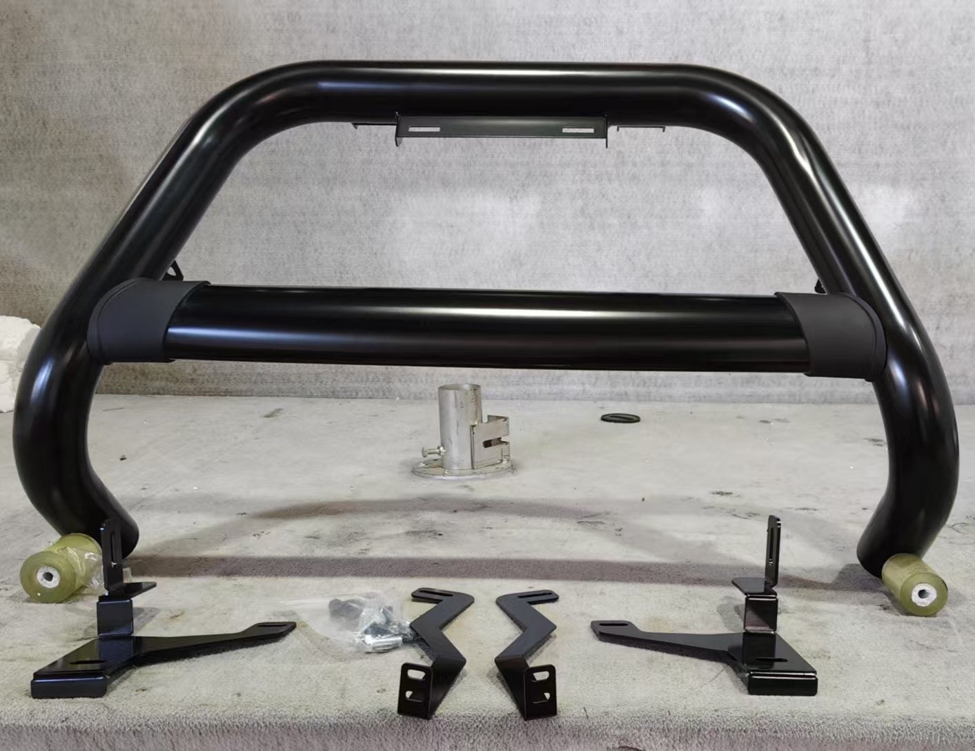 Black Nudge Bar to Suit Toyota Hilux 2005 - 2014 | Matte Finish | Steel Construction
