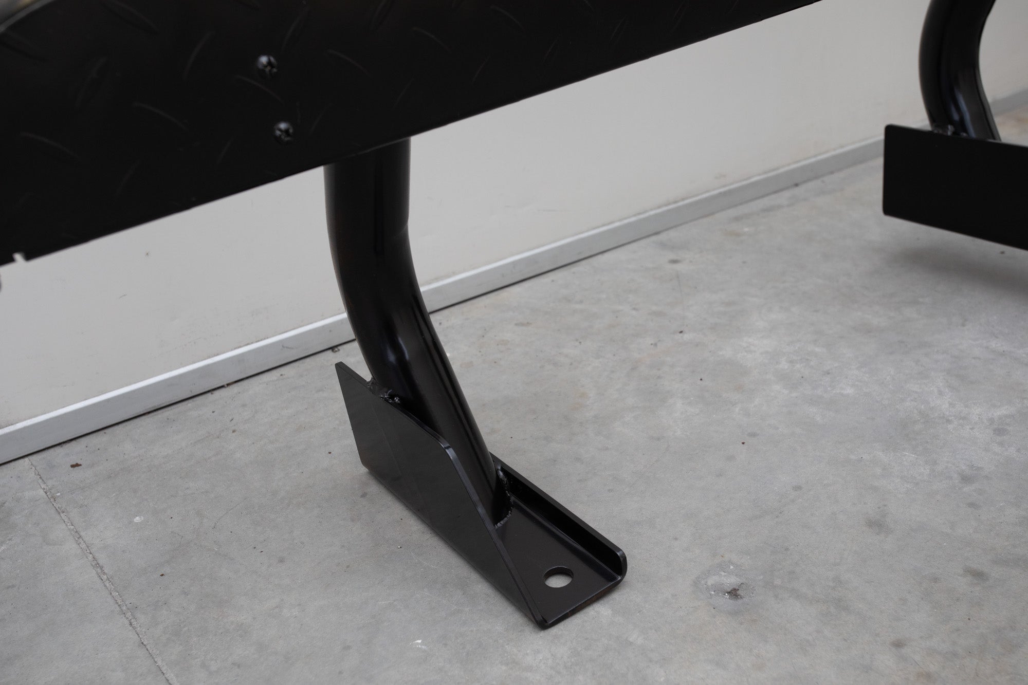 Premium Side Steps with Brush Bars for Mitsubishi Triton MN/ML (2006-2014) - Enhance Style and Protection