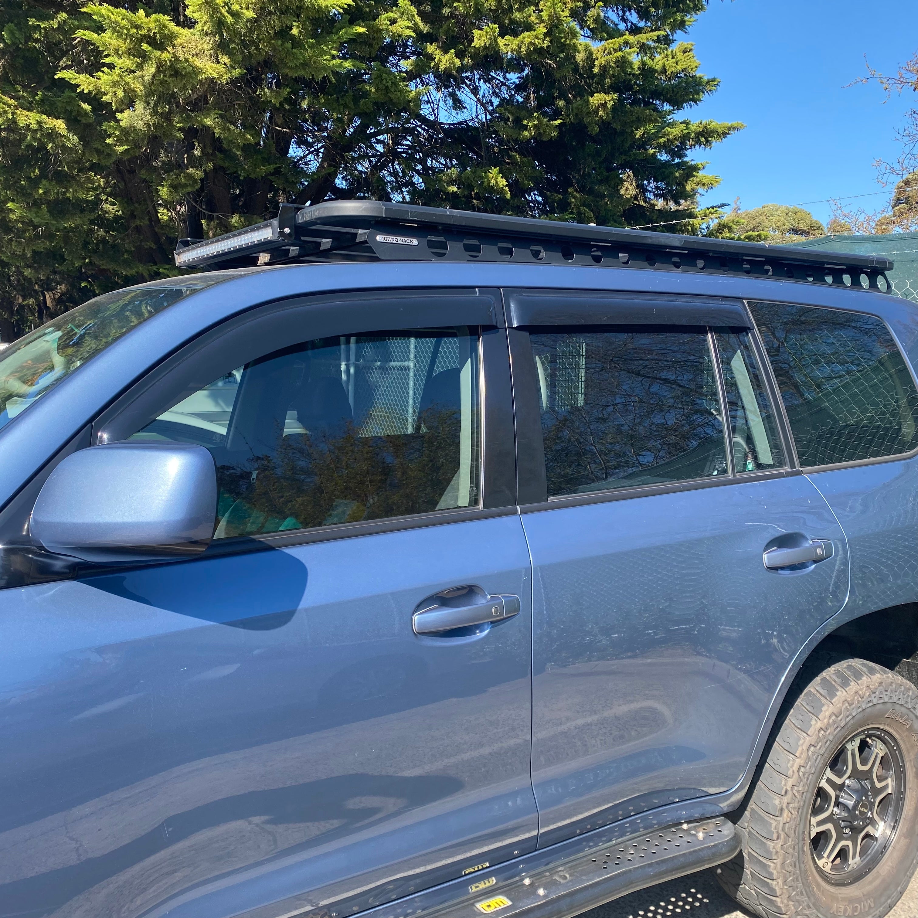 TRADIESCHOICE Bonnet Protector & Visors Weathershields for Toyota Landcruiser 200 Series 2015+ | Complete Protection and Enhanced Style