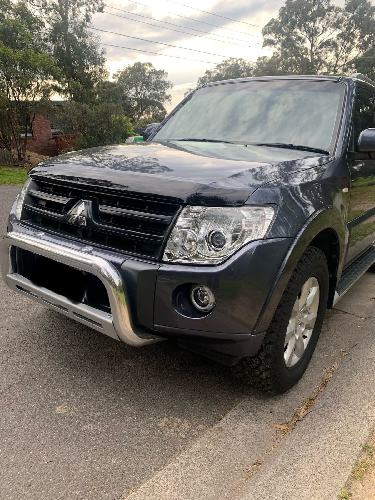 TRADIESCHOICE Tinted Black Bonnet Protector Guard for Mitsubishi Pajero NS NX 2007-2020 | Style and Protection