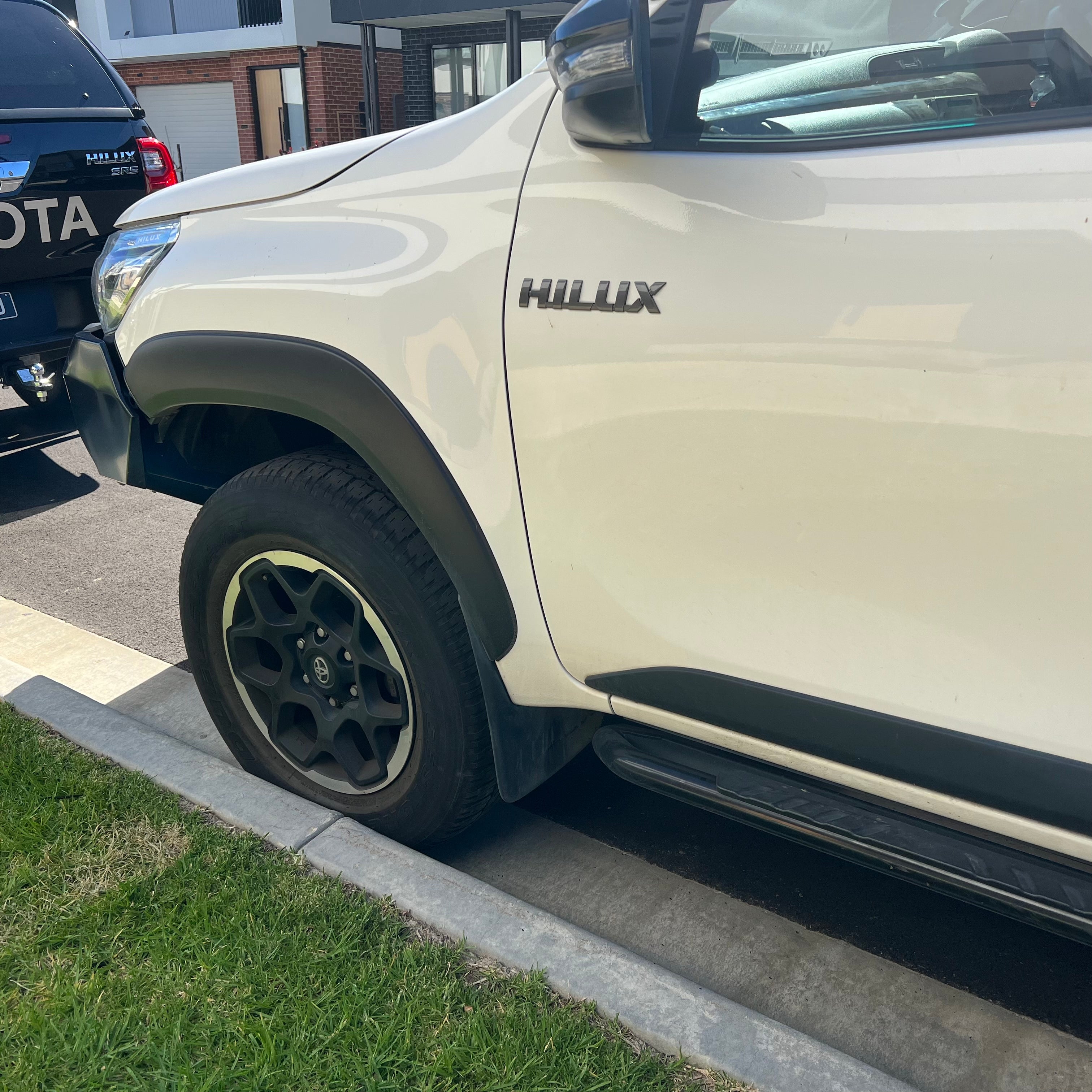 Fender Flares Wheel Arch Matte Black For Toyota Hilux Ute 4x4 4WD 2015+